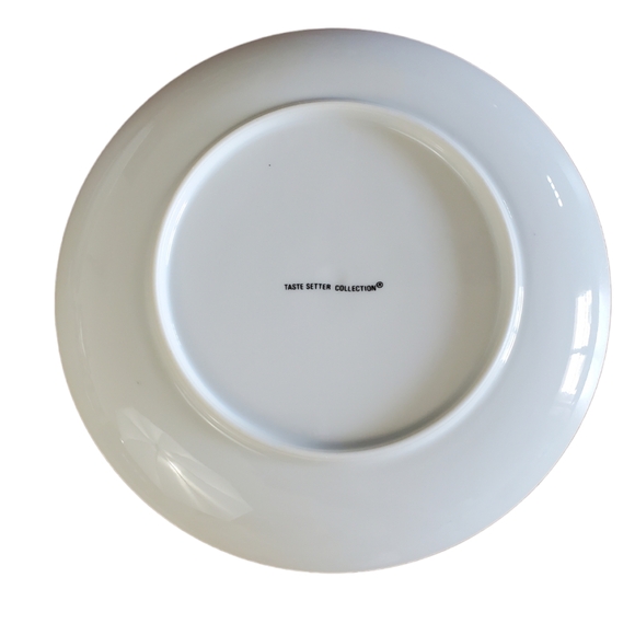 Taste  Setter Collection 7 1/2" Salad Plates Floral & Butterfly Embroidery (4) - Picture 7 of 10